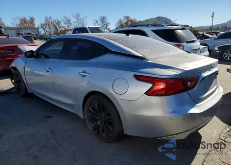 2018 Nissan Maxima 3.5S z USA, uszkodzony, nr VIN 1N4AA6AP7JC393033